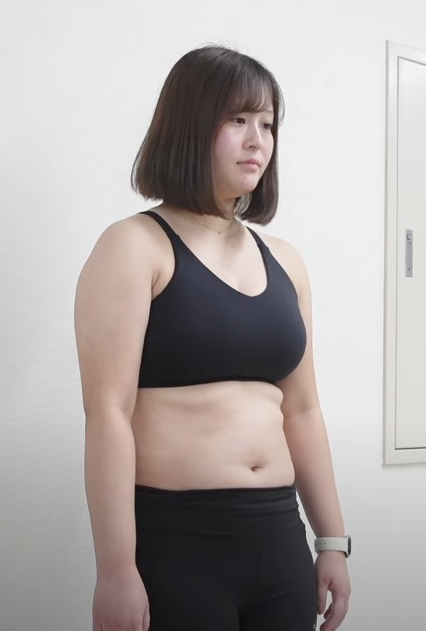 -18kg痩せた女性のダイエット前の姿