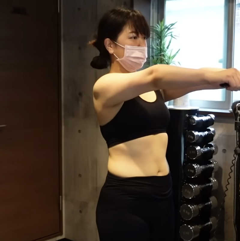 ダイエット開始1ヶ月半後
体重-6kg