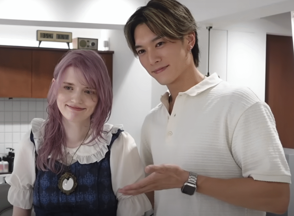 ダイエットに成功っした女性と担当トレーナー