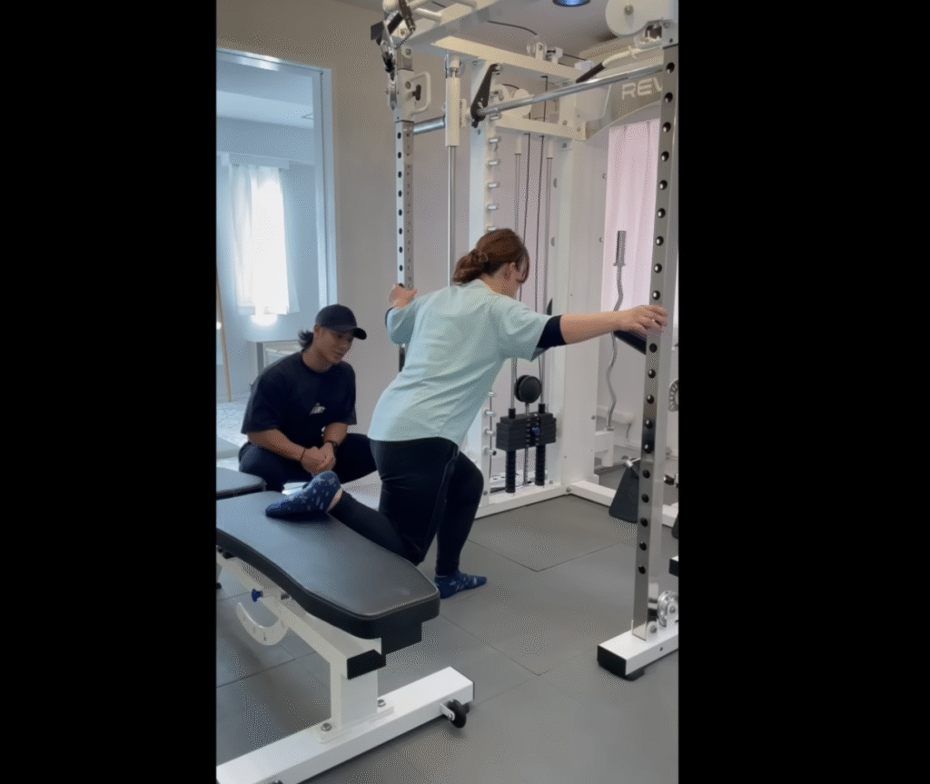 157センチ70キロの女性のトレーニング風景